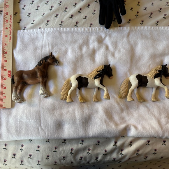 Schliech Set of 3 Horse Figurines 2 Ponies 1 Draft Horse Toys Figurines Collect - Picture 7 of 8